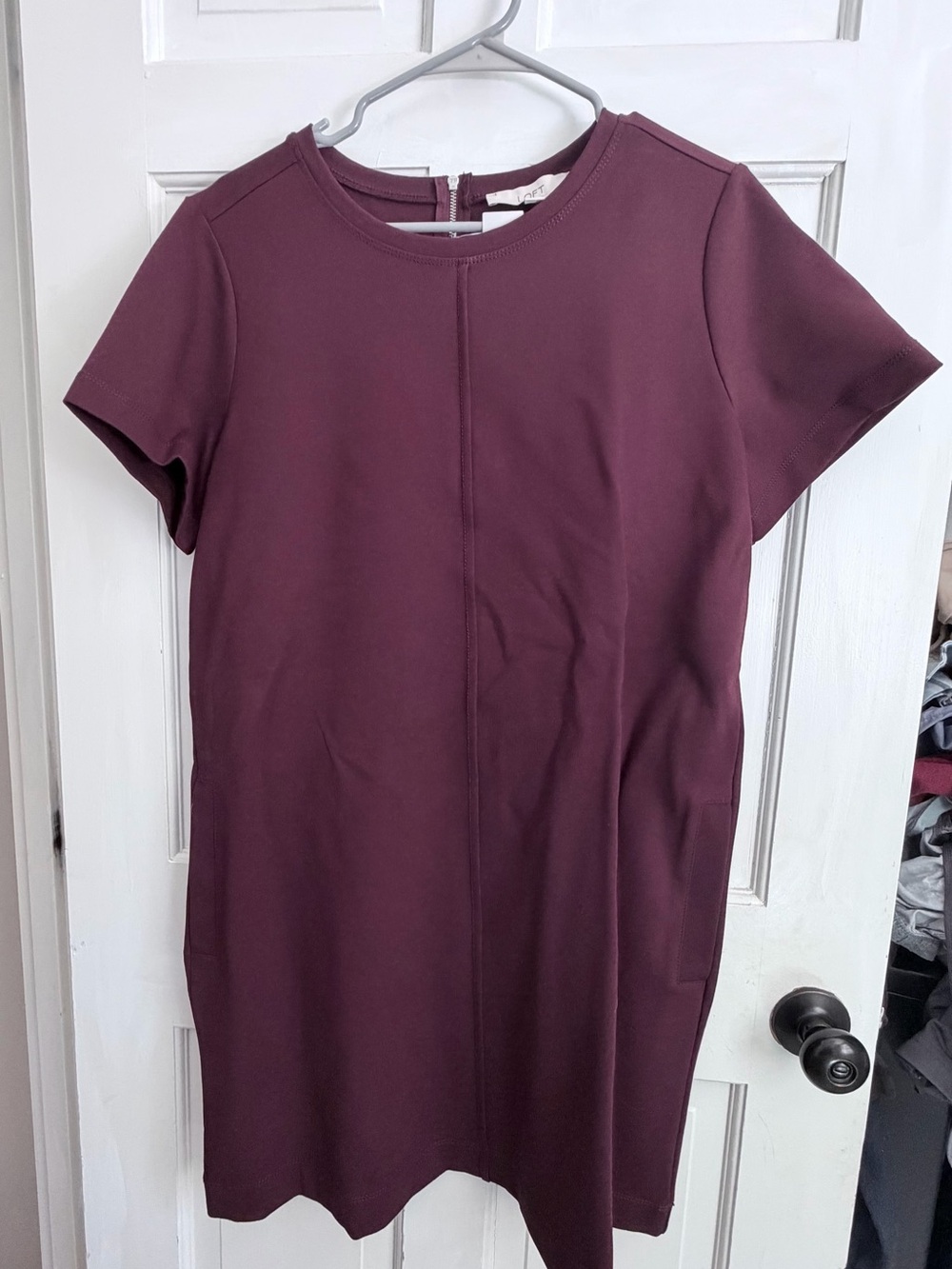 LOFT Short Sleeve Shift Dress in Plum Berry